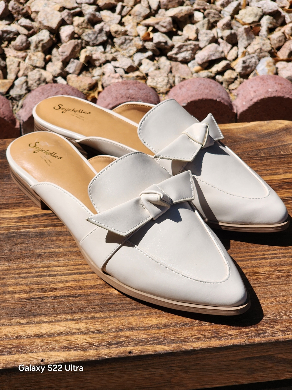 Seychelles Leni Women's Cream Slip-On Pointed Mules with Bow Accent Size 9.5 - Picture 3 of 6